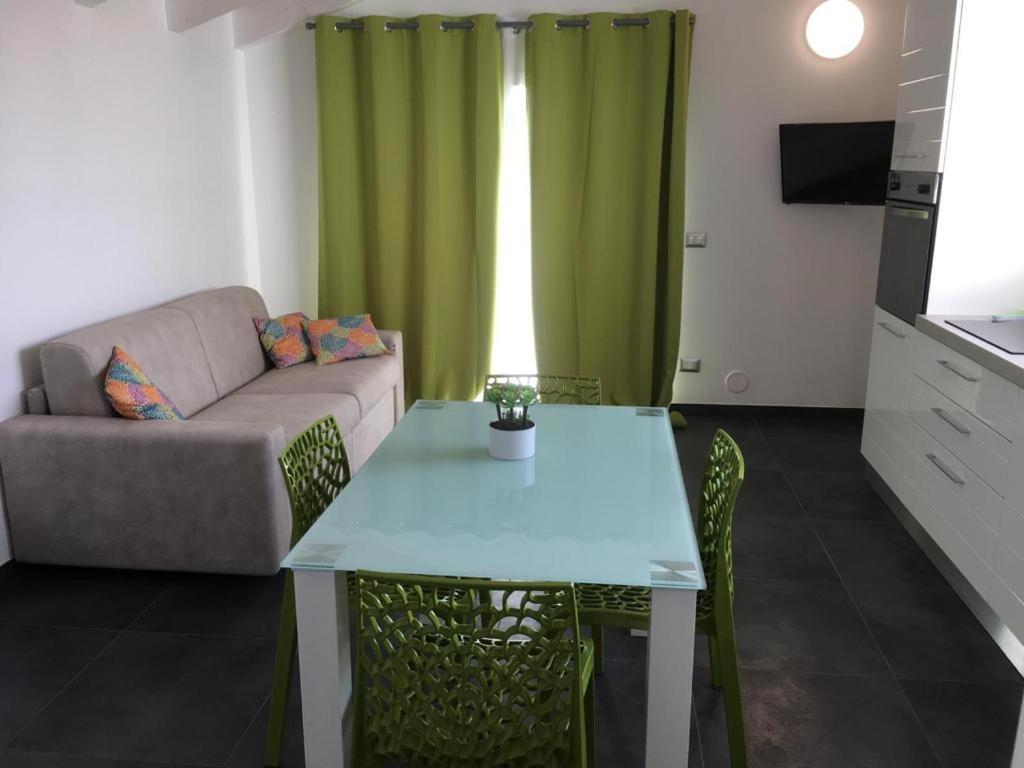 Casa Vacanza Colors Porto Torres Zewnętrze zdjęcie